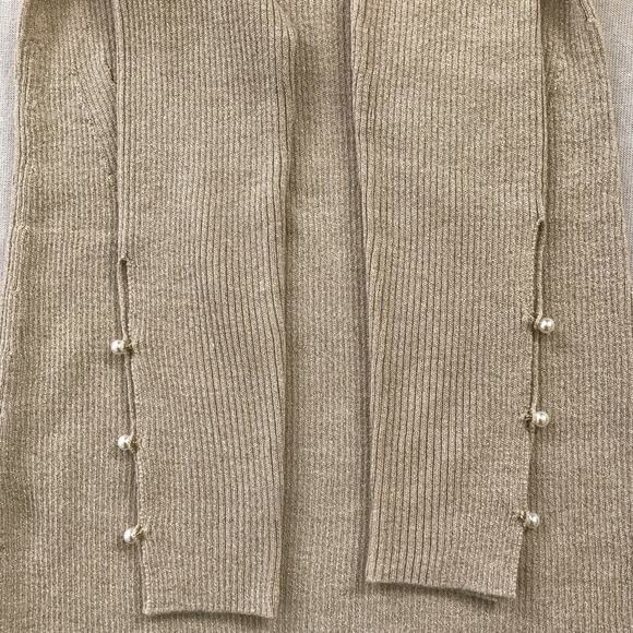 Ann Taylor Gold & Beige Knit Sweater Shimmer Pearl Buttons V-neck - Picture 4 of 7
